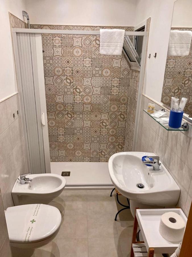 Ginevra Rooms Bari Esterno foto