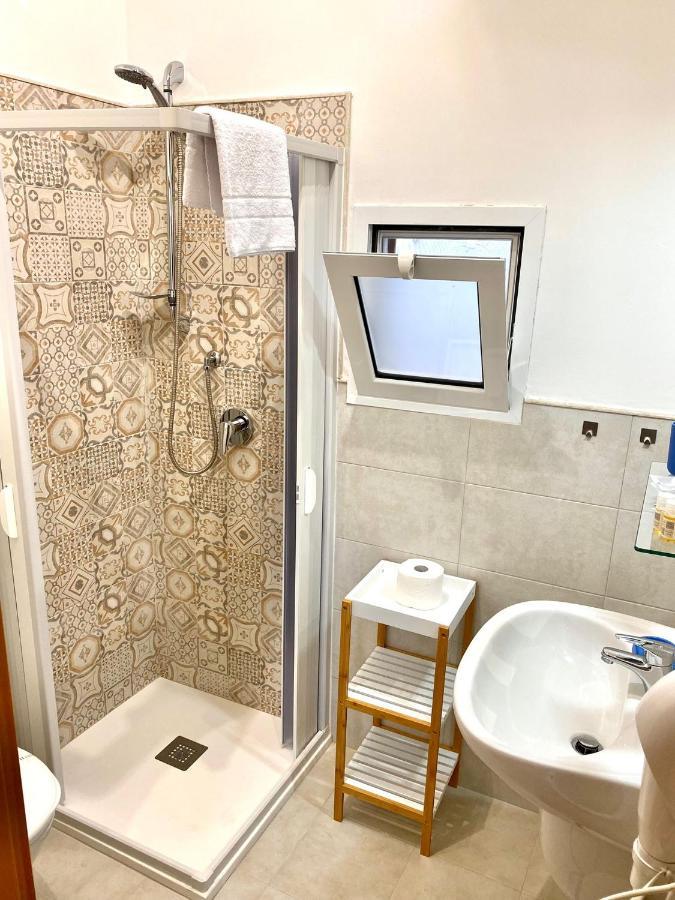 Ginevra Rooms Bari Esterno foto
